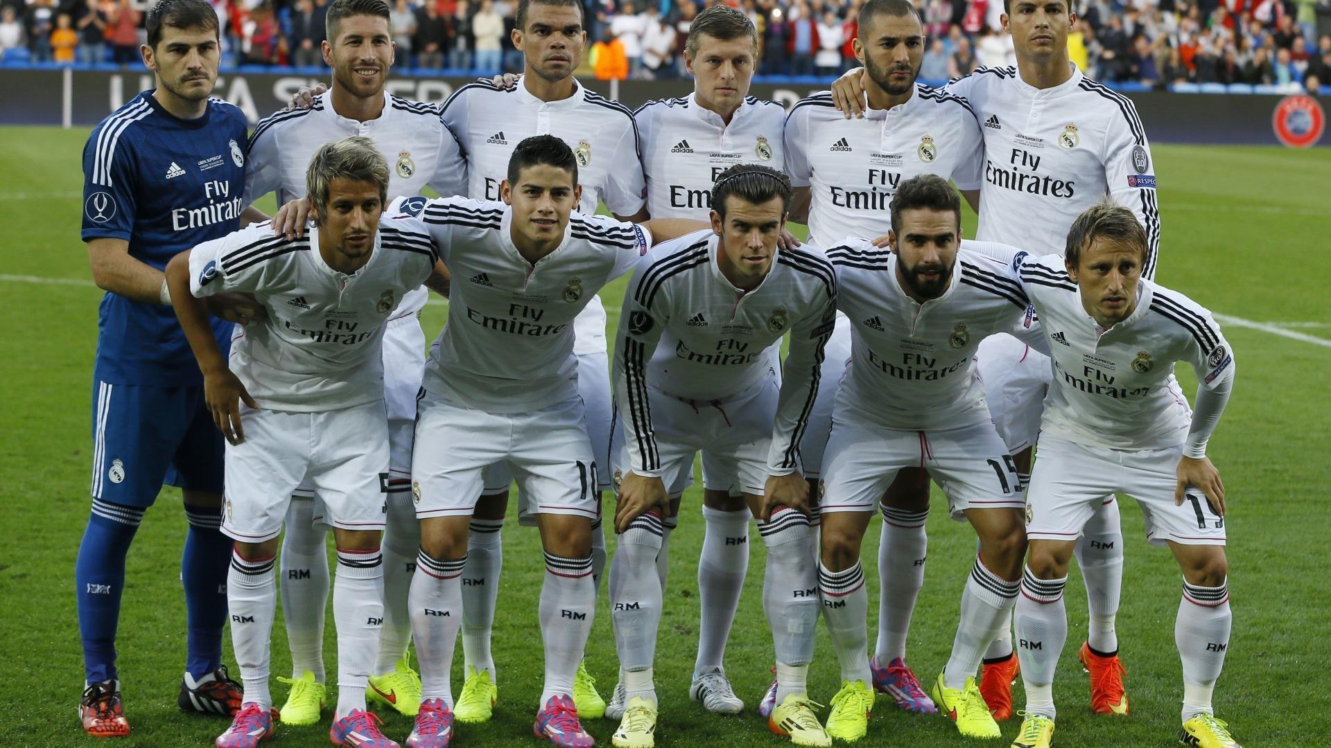 电竞世界杯盛大开幕 全球顶尖战队争夺荣耀