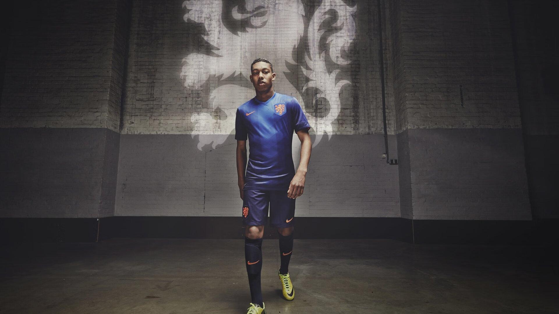 2026年世界杯预选赛激战正酣，多支豪门球队提前锁定晋级名额