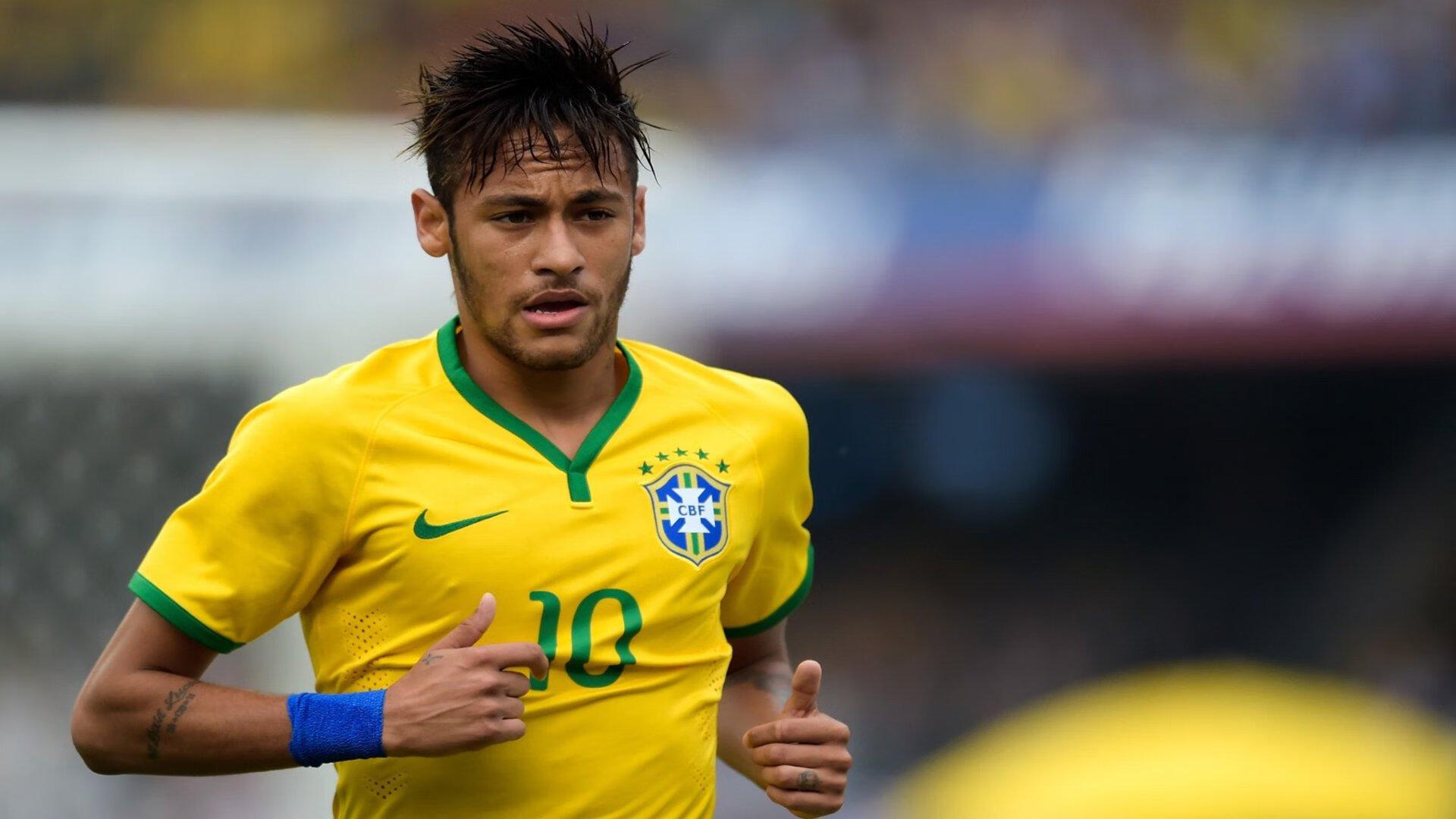 短跑新星闪耀全国田径锦标赛，破纪录夺冠引热议