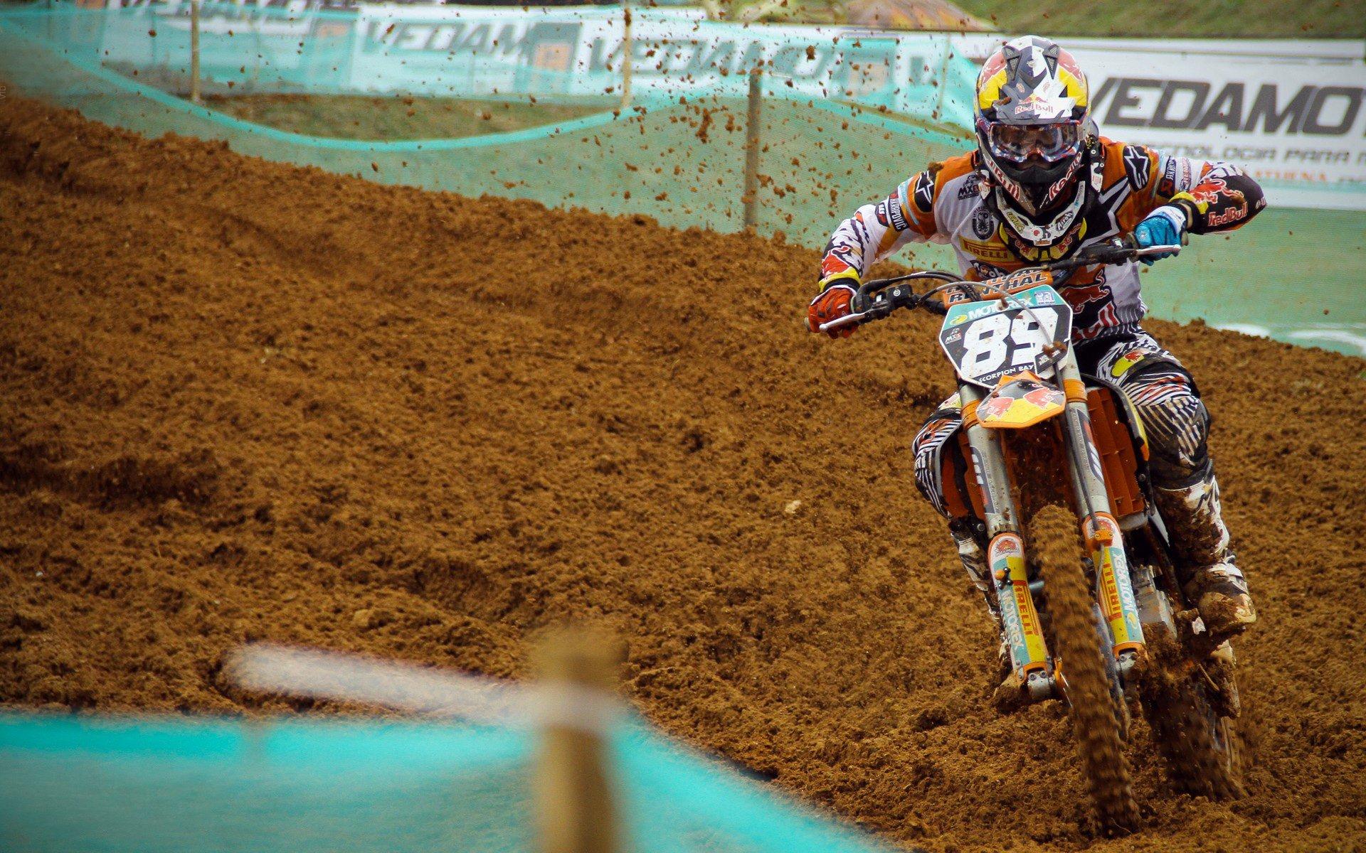 NBA季后赛激战正酣，勇士队逆转取胜<a href=