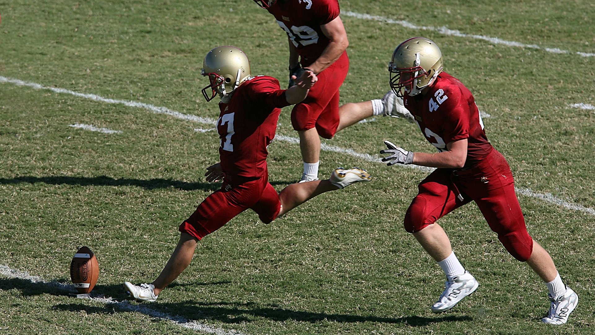 德甲联赛激战正酣，拜仁慕尼黑与勒沃库森上演巅峰对决